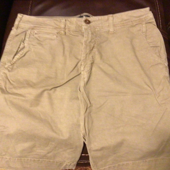 Men’s shorts - Picture 1 of 2